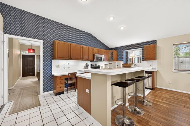 5719 White Mills Drive, Houston, TX 77041