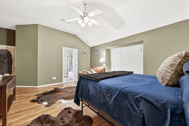 5719 White Mills Drive, Houston, TX 77041