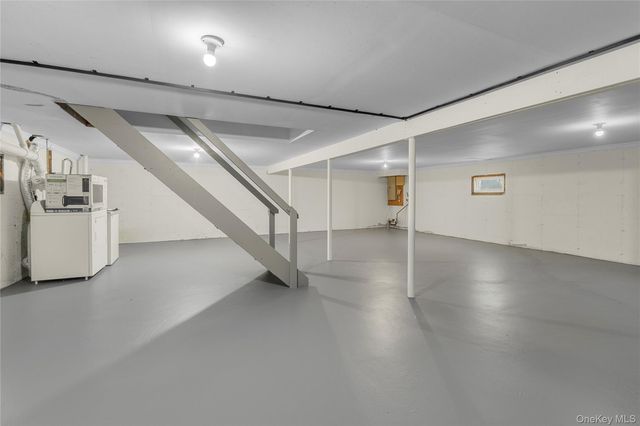 94 Baybright Drive E, Shirley, NY 11967