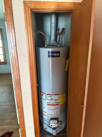 708 Cooper Street, Bowie, TX 76230