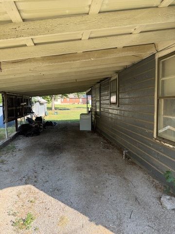 708 Cooper Street, Bowie, TX 76230