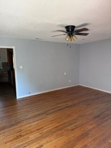 708 Cooper Street, Bowie, TX 76230