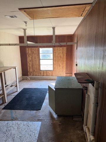 708 Cooper Street, Bowie, TX 76230