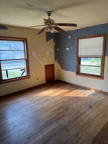 708 Cooper Street, Bowie, TX 76230