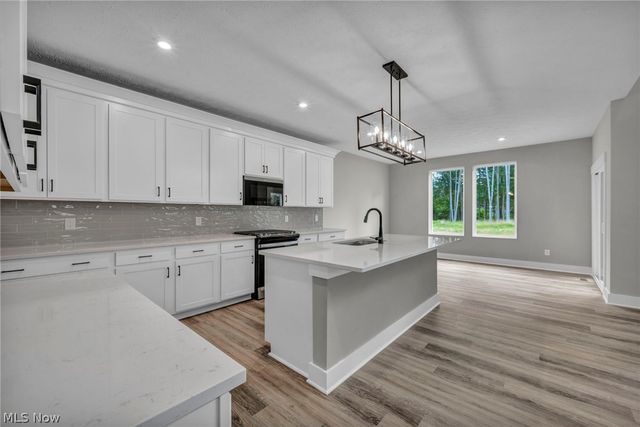 2087 Glenmont Drive, Brunswick, OH 44212