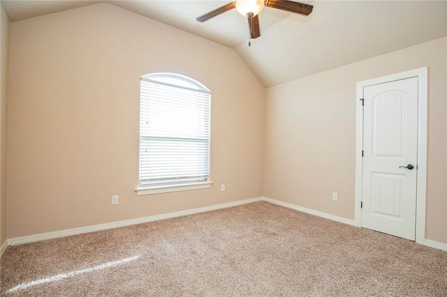 2955 N Raven Lane, Fayetteville, AR 72704