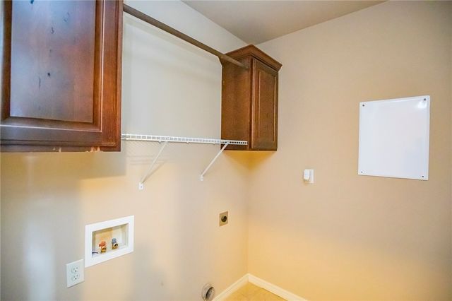 2955 N Raven Lane, Fayetteville, AR 72704