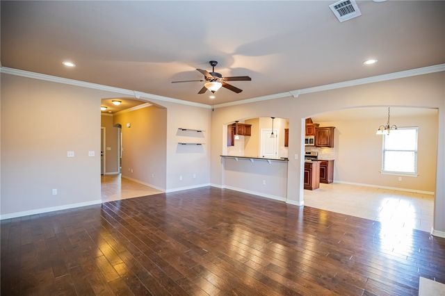 2955 N Raven Lane, Fayetteville, AR 72704