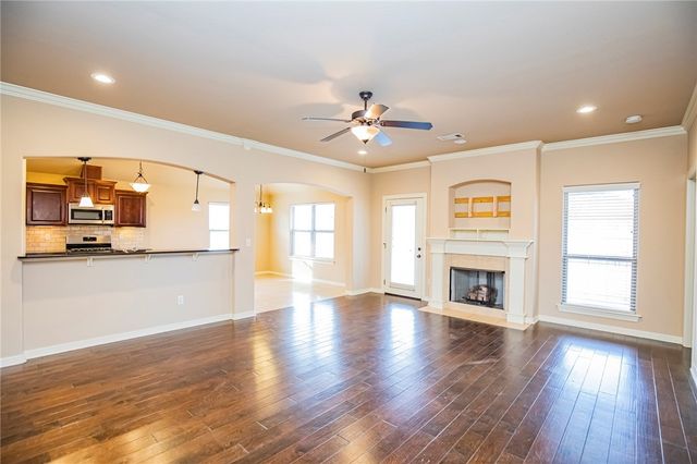 2955 N Raven Lane, Fayetteville, AR 72704