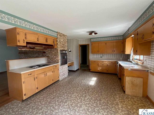 118 S Skyline Drive, Mankato, MN 56001