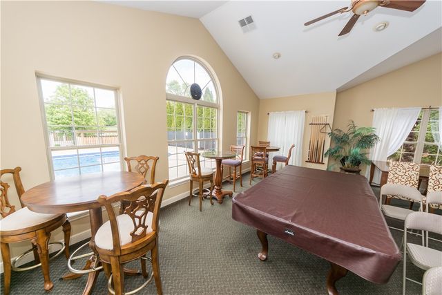 1905 Golf Course Dr, South Strabane, PA 15301