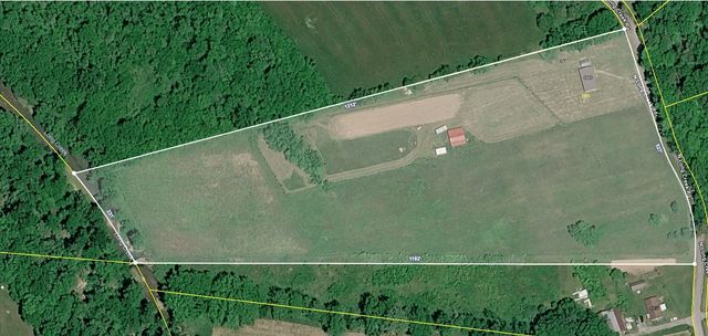 6445 N Long Creek Rd, Westmoreland, TN 37186