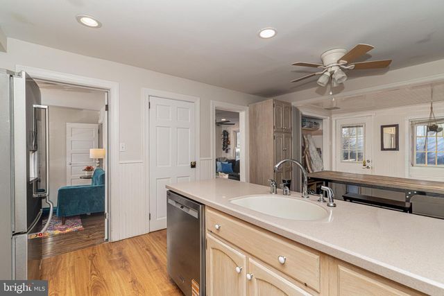 95 INDIAN MILLS RD, Shamong, NJ 08088