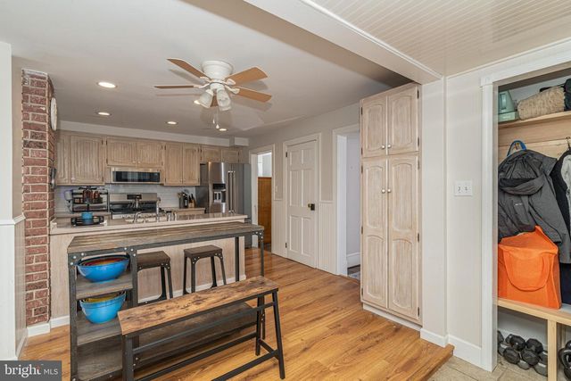 95 INDIAN MILLS RD, Shamong, NJ 08088