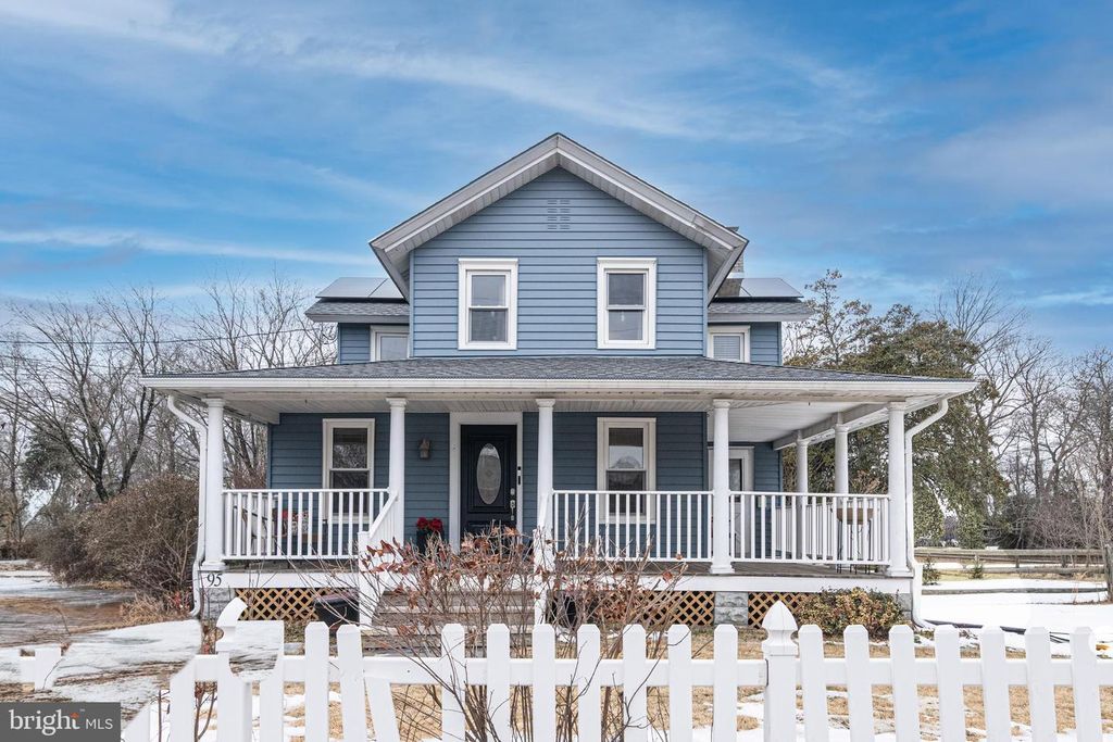 95 INDIAN MILLS RD, Shamong, NJ 08088