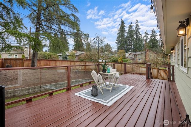 23409 94 Place W, Edmonds, WA 98020