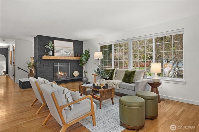 23409 94 Place W, Edmonds, WA 98020