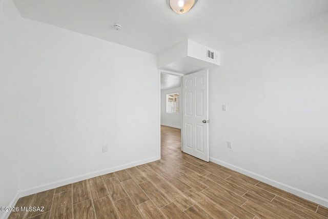 214 W Illinois Street, Tucson, AZ 85714