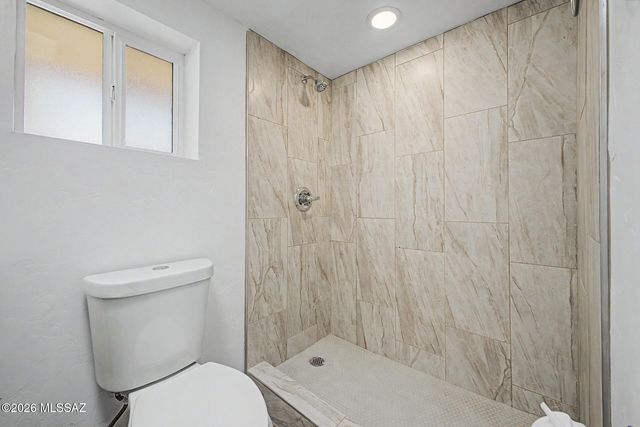 214 W Illinois Street, Tucson, AZ 85714