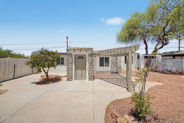 214 W Illinois Street, Tucson, AZ 85714