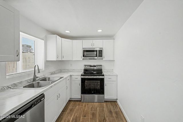 214 W Illinois Street, Tucson, AZ 85714