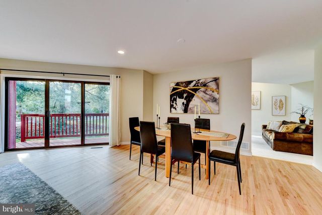 15 HAWK DR, Princeton Junction, NJ 08550