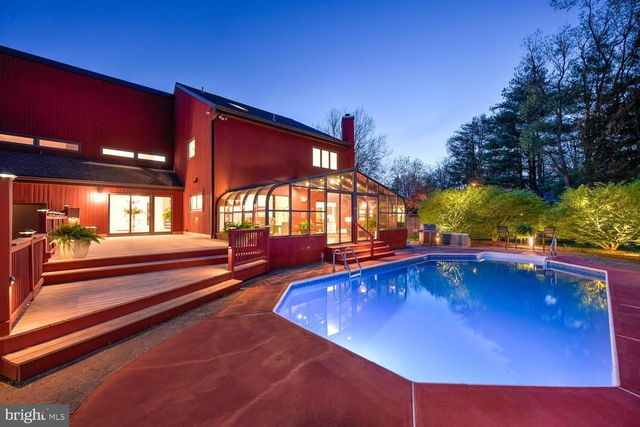 15 HAWK DR, Princeton Junction, NJ 08550