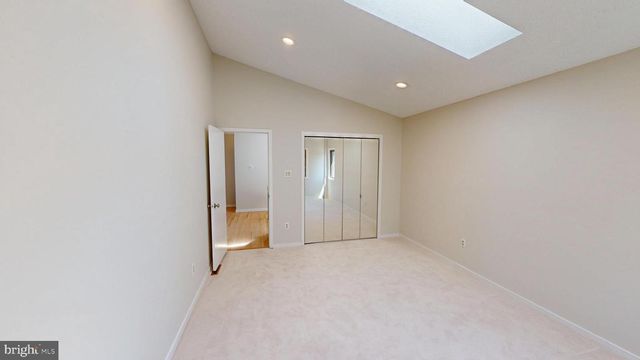 15 HAWK DR, Princeton Junction, NJ 08550