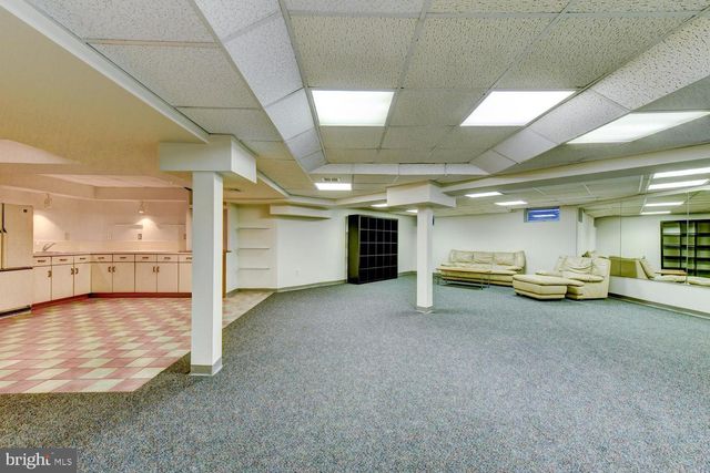 15 HAWK DR, Princeton Junction, NJ 08550