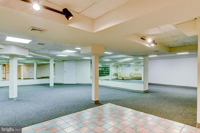 15 HAWK DR, Princeton Junction, NJ 08550