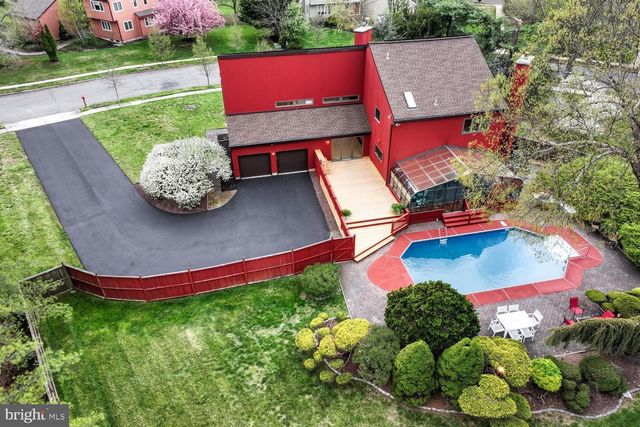 15 HAWK DR, Princeton Junction, NJ 08550