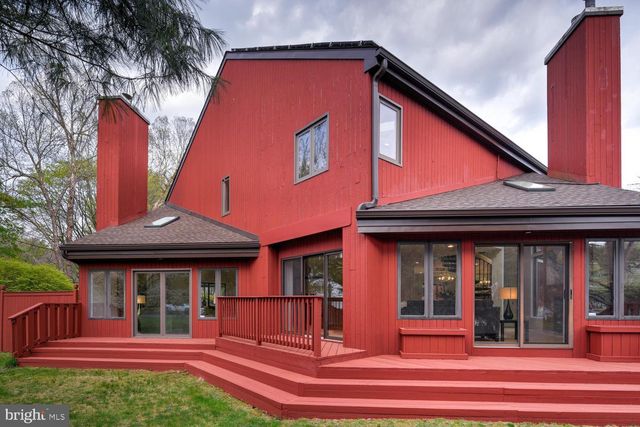 15 HAWK DR, Princeton Junction, NJ 08550