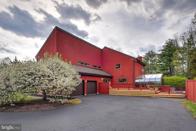 15 HAWK DR, Princeton Junction, NJ 08550