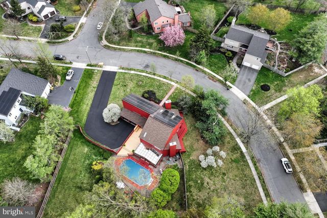 15 HAWK DR, Princeton Junction, NJ 08550