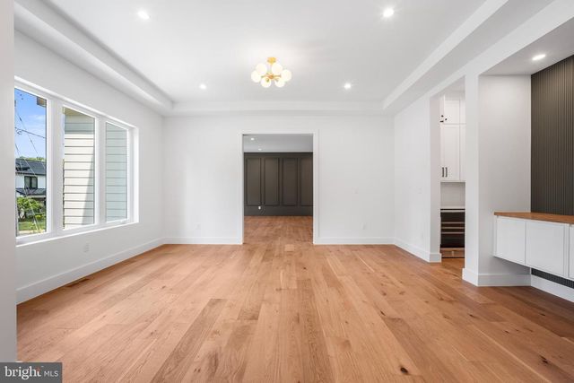 1935 FOXHALL RD, Mclean, VA 22101