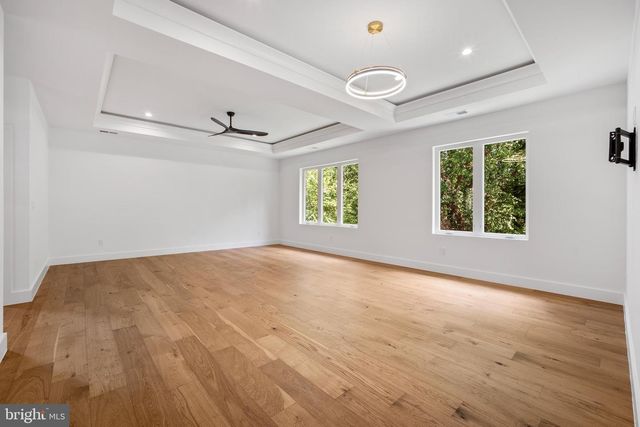 1935 FOXHALL RD, Mclean, VA 22101