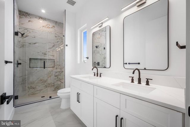 1935 FOXHALL RD, Mclean, VA 22101