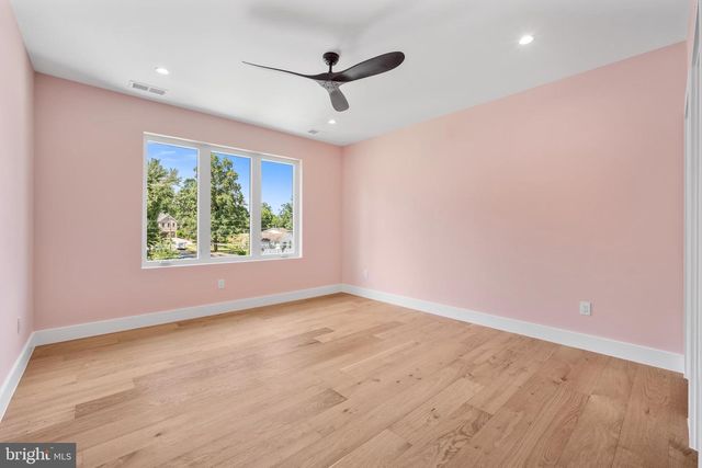 1935 FOXHALL RD, Mclean, VA 22101