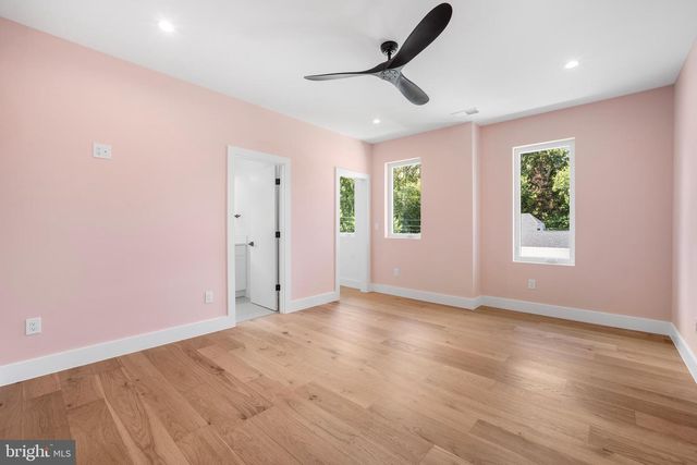 1935 FOXHALL RD, Mclean, VA 22101