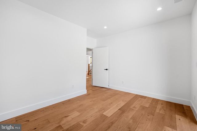 1935 FOXHALL RD, Mclean, VA 22101