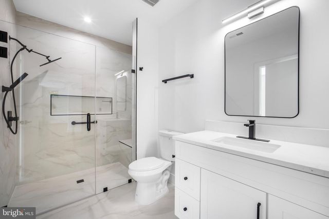 1935 FOXHALL RD, Mclean, VA 22101