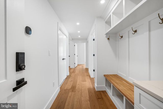 1935 FOXHALL RD, Mclean, VA 22101