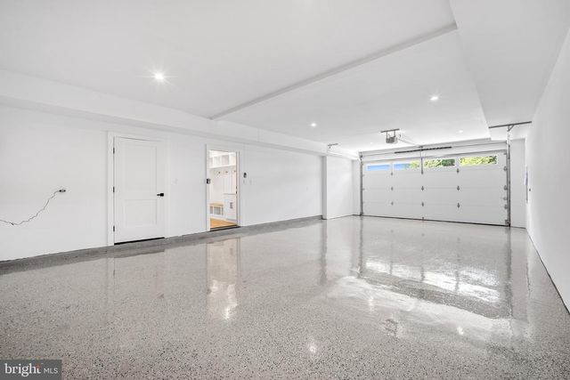 1935 FOXHALL RD, Mclean, VA 22101