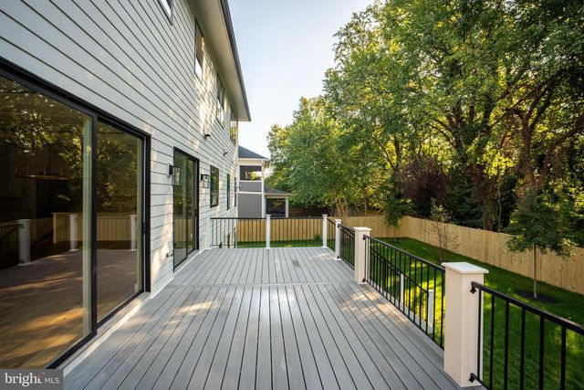 1935 FOXHALL RD, Mclean, VA 22101