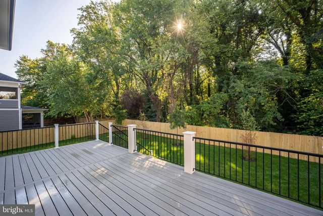 1935 FOXHALL RD, Mclean, VA 22101