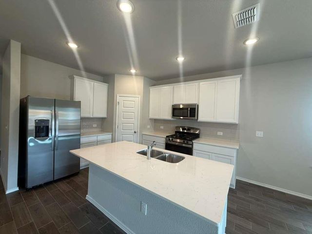 4521 Bridal Veil DR, Austin, TX 78747