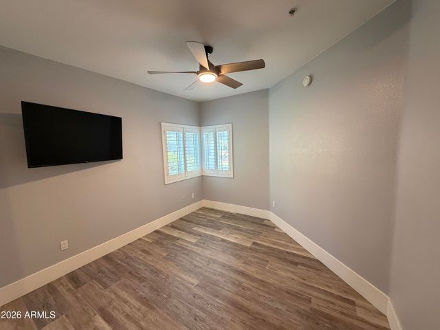 7401 W ARROWHEAD CLUBHOUSE Drive 1040, Glendale, AZ 85308