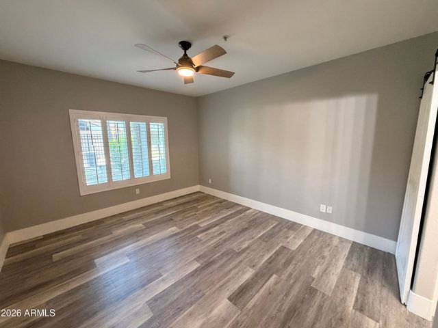 7401 W ARROWHEAD CLUBHOUSE Drive 1040, Glendale, AZ 85308