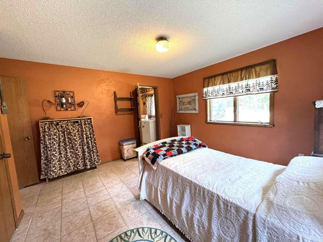 1032 Rainy Lake Road NW, Backus, MN 56435