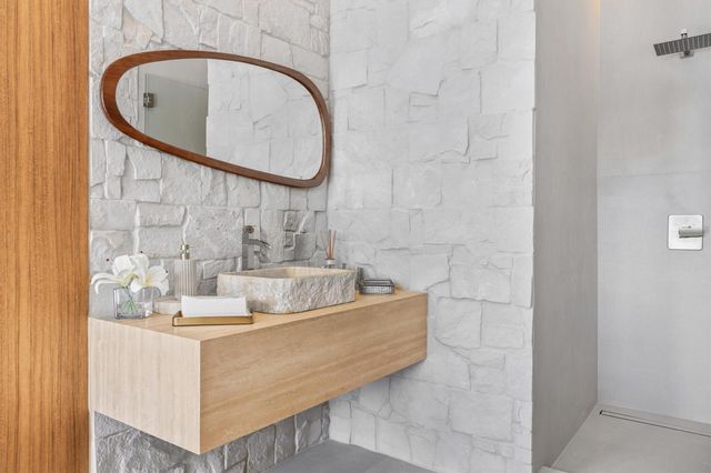 3340 Paddock Road, Weston, FL 33331